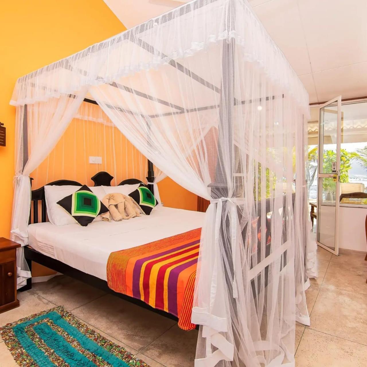 Happy Beach Resort Унаватуна Экстерьер фото