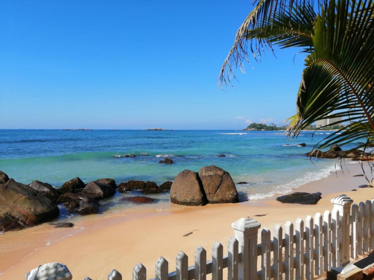 Happy Beach Resort Унаватуна Экстерьер фото