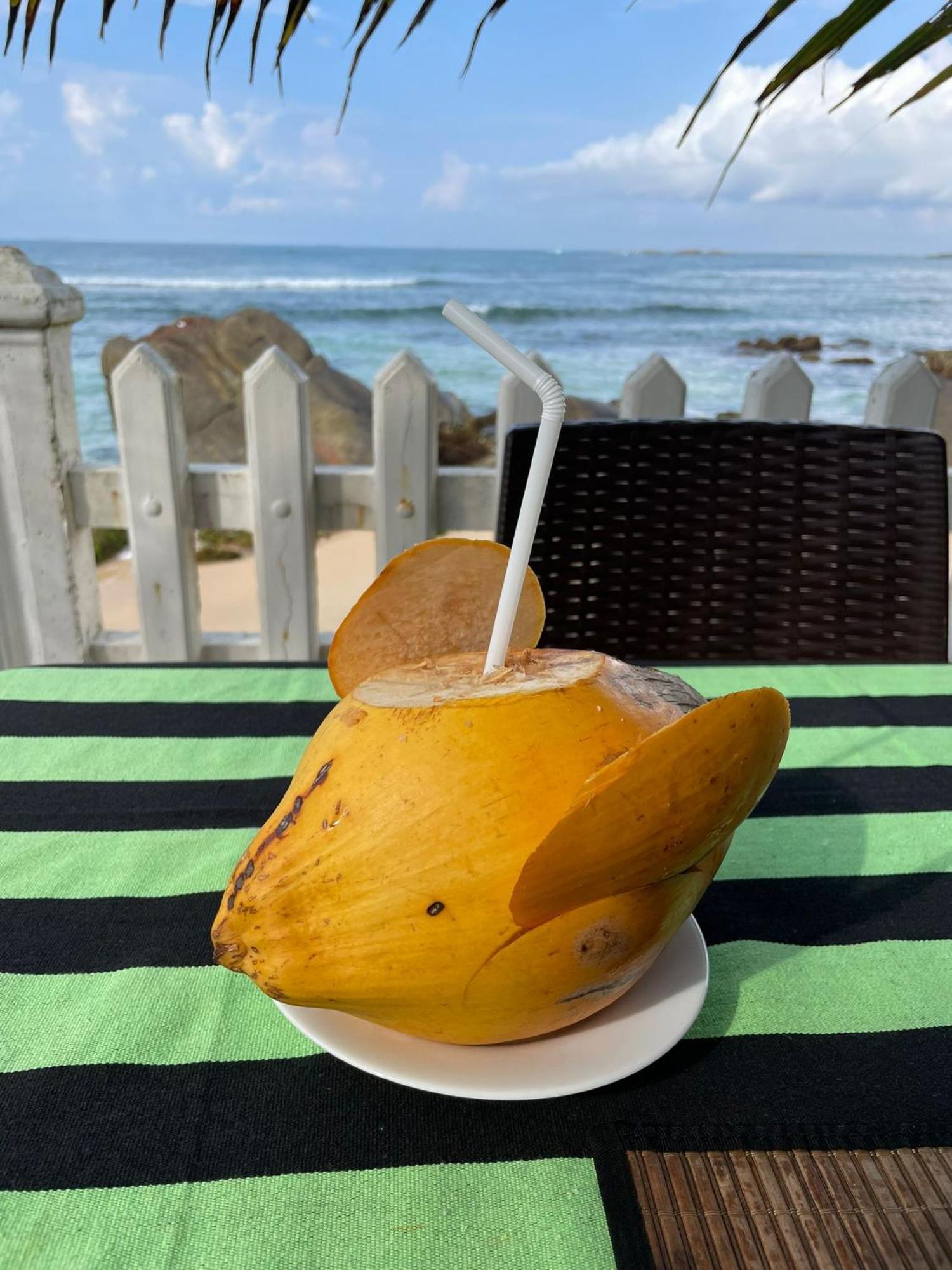 Happy Beach Resort Унаватуна Экстерьер фото