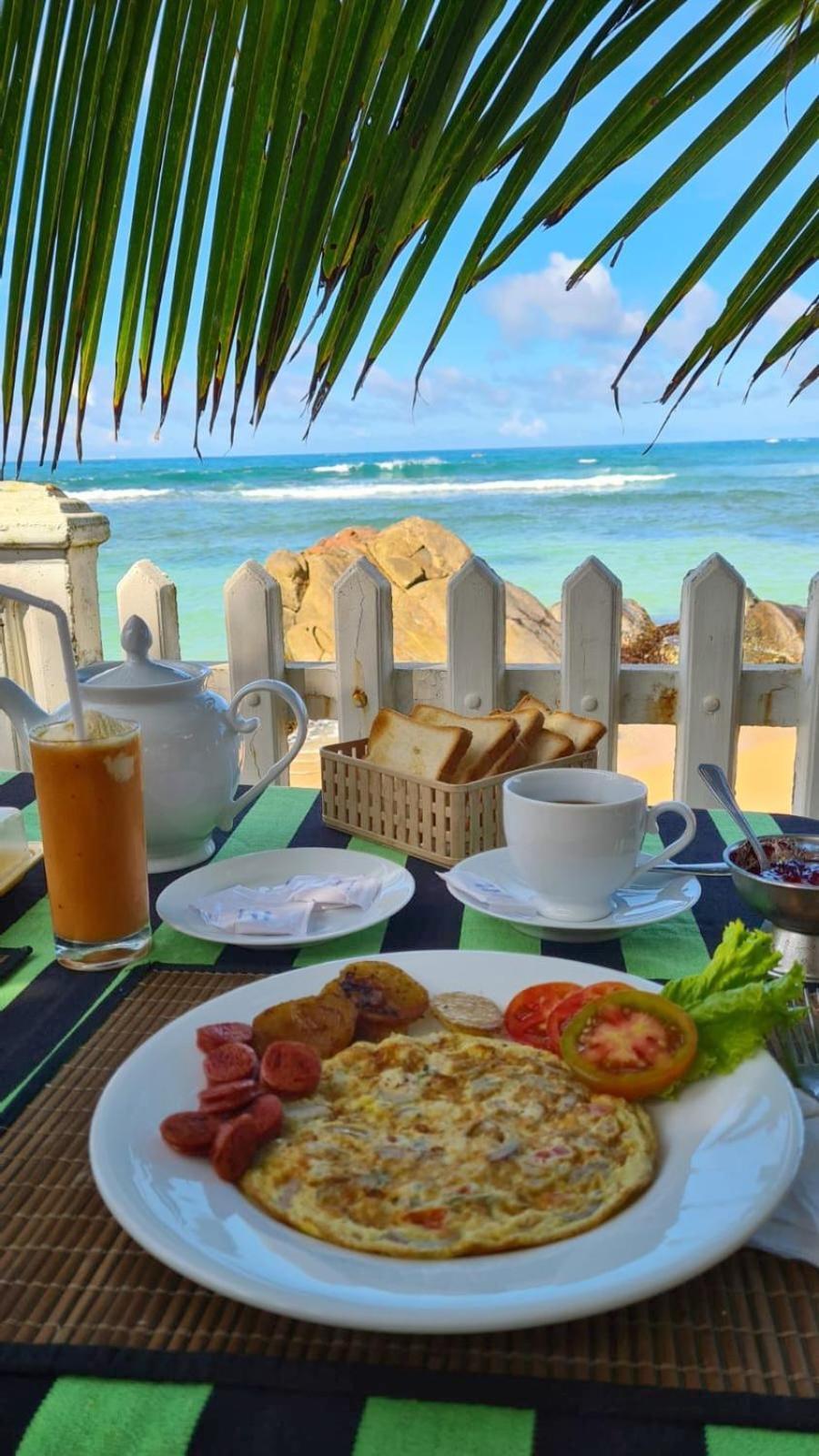 Happy Beach Resort Унаватуна Экстерьер фото