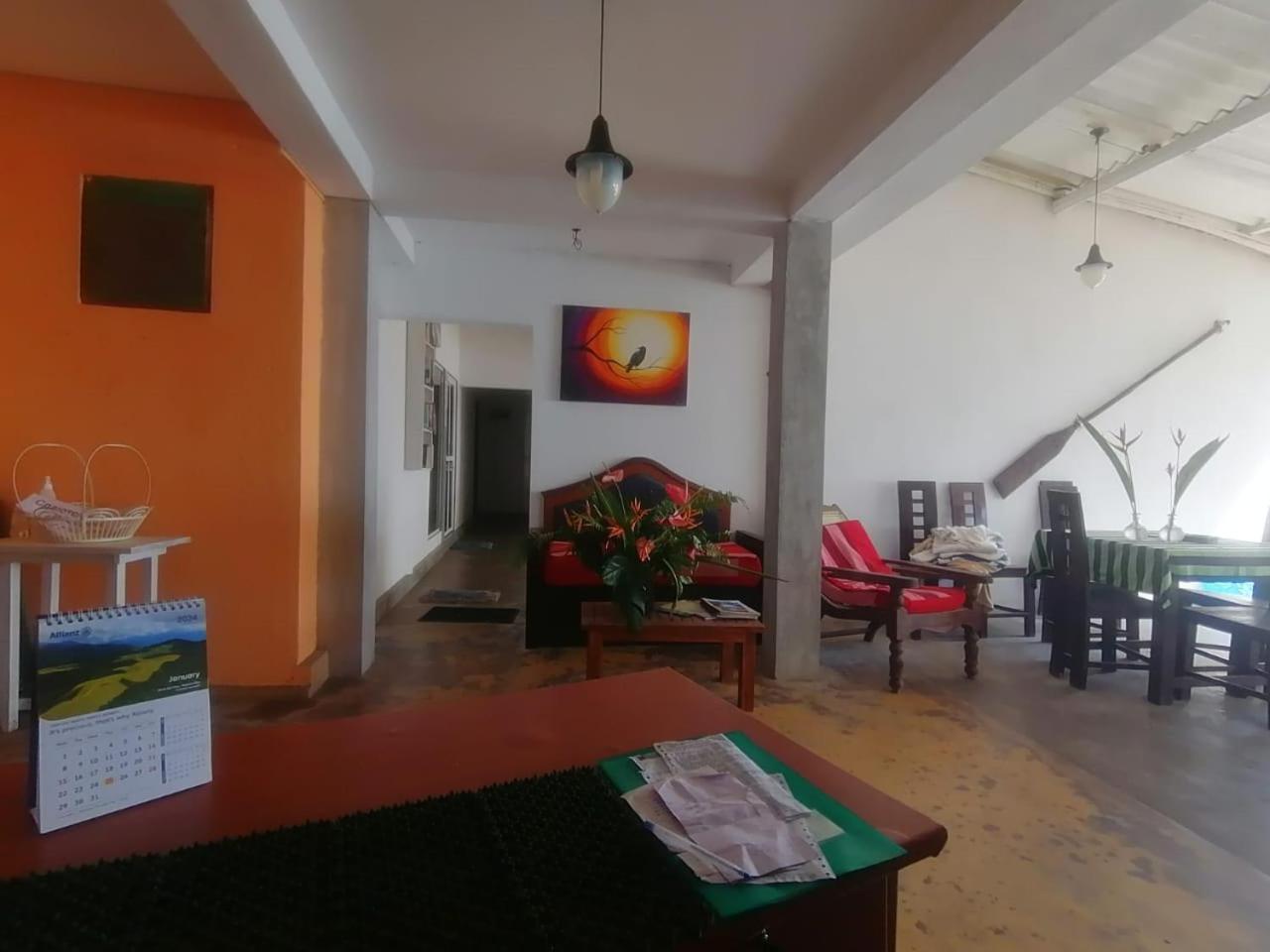 Happy Beach Resort Унаватуна Экстерьер фото