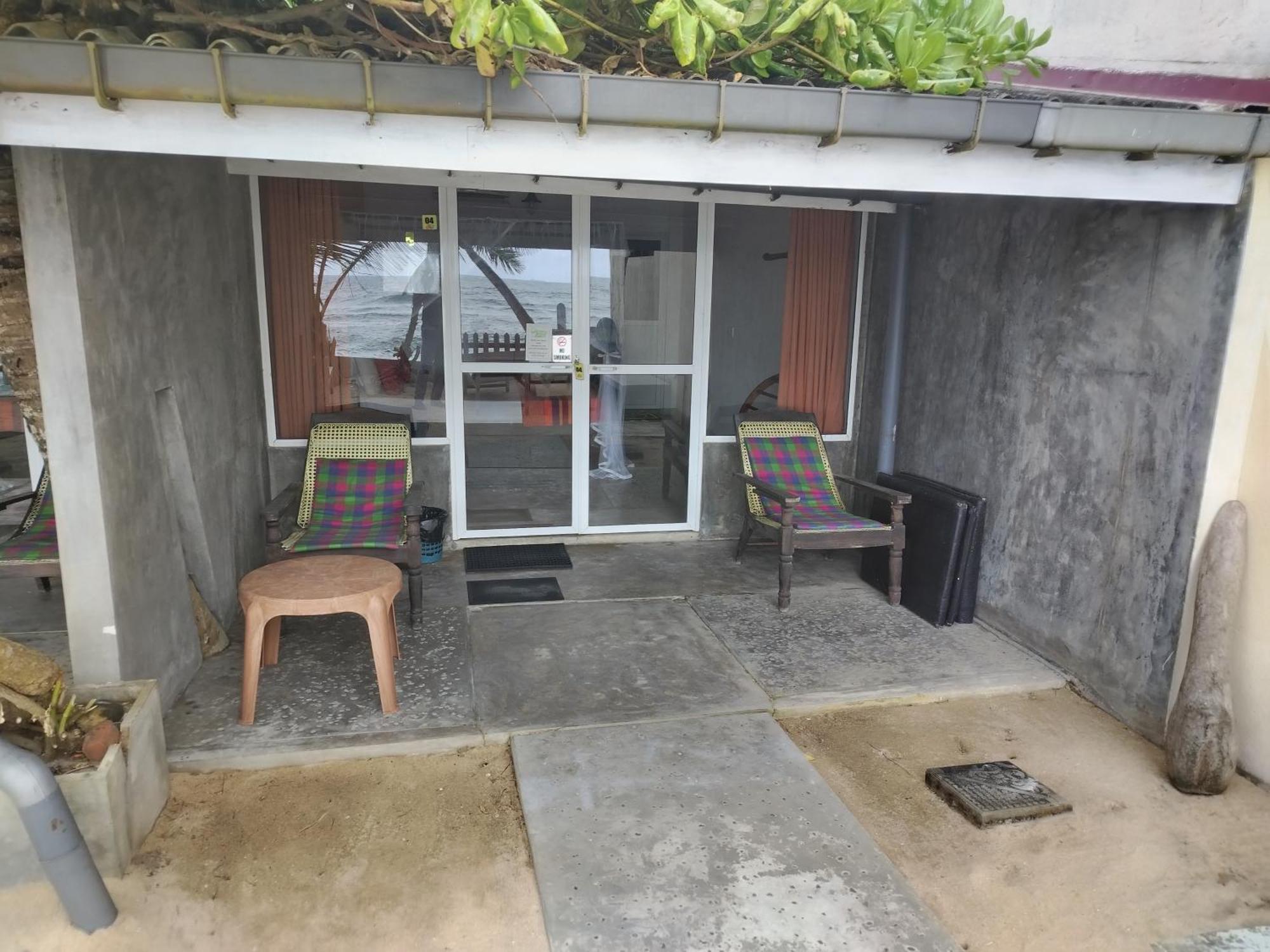 Happy Beach Resort Унаватуна Экстерьер фото